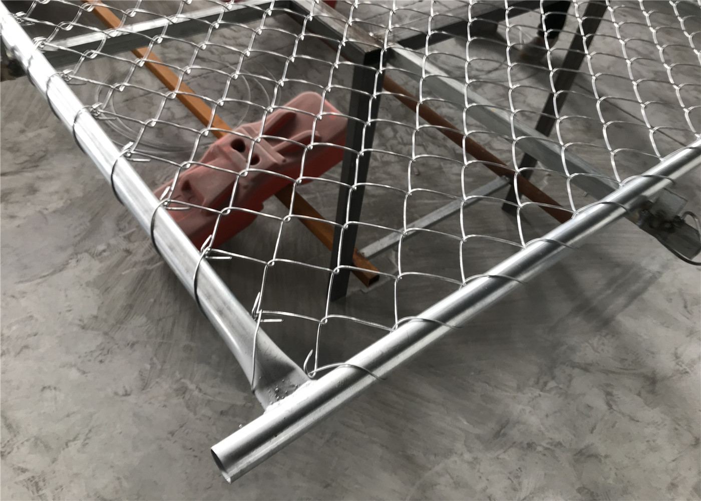 Cross Brace Temporary Chain Link Construction Fence Panels Galvanized 6′x12′ Chain Link Temporary Fencing
