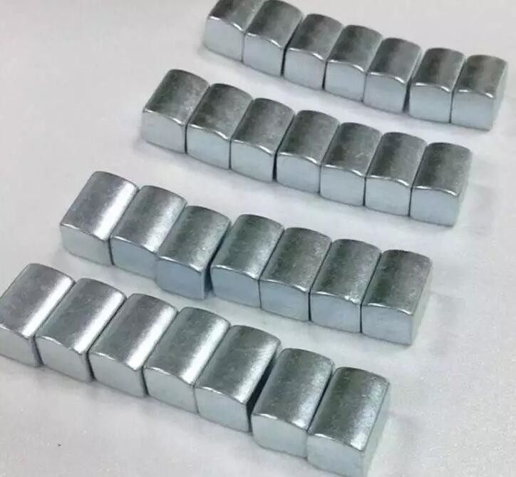 High Performance Samarium Cobalt Magnets XG30 XG32 Round Small Silver Magnets