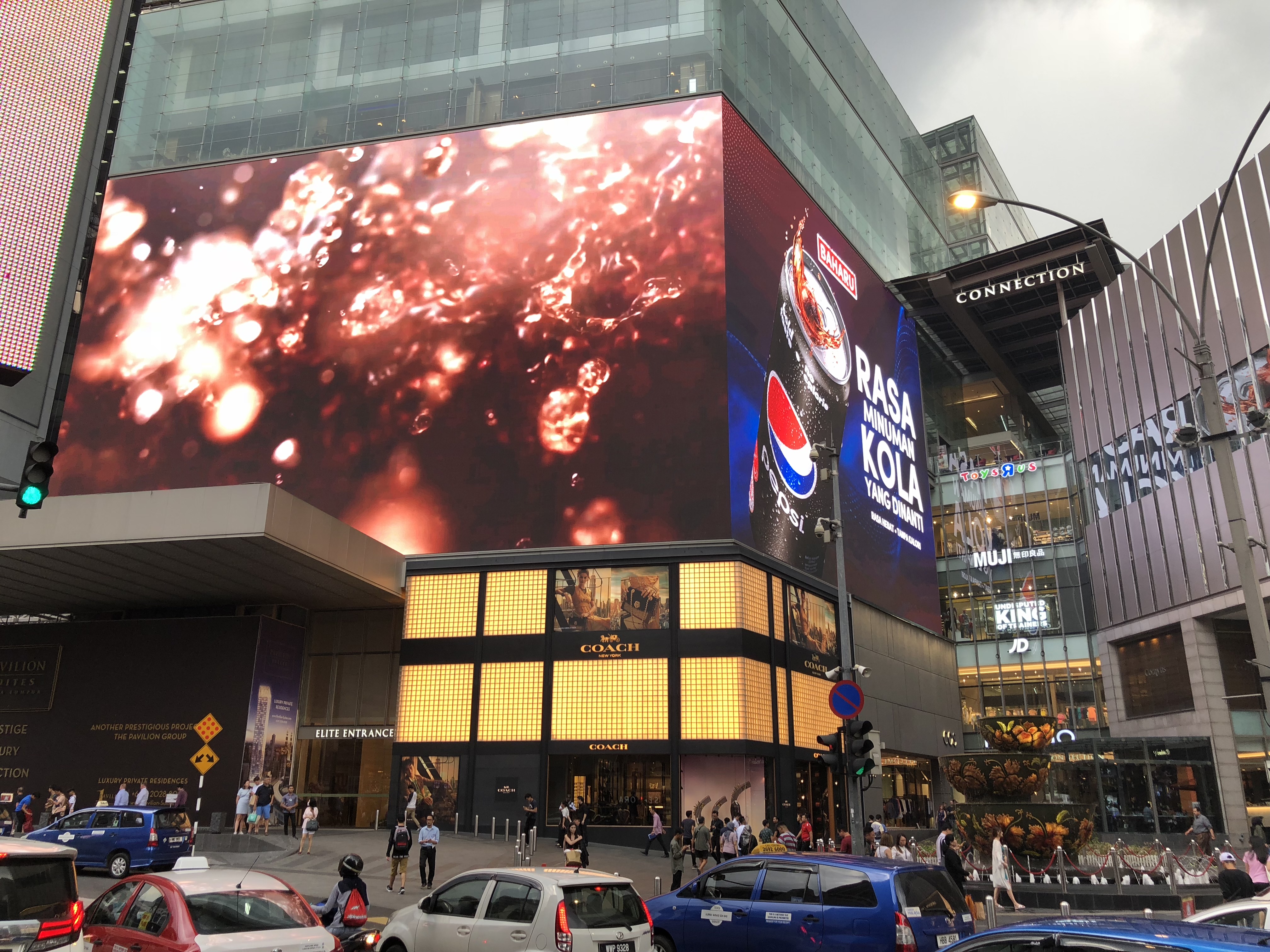 King Visionled Outdoor LED Screen p5 P4 Led Double Sided Led Advertising Screen