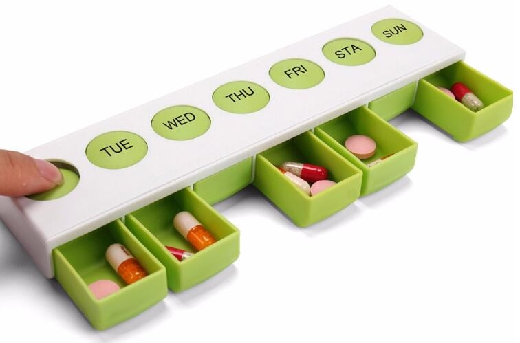 28 compartment column shape plastic pill storage box with pill crush box, Conventional eco-friendly 4 grids plastic trav