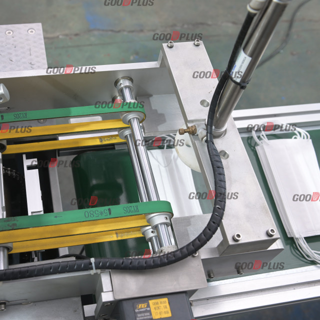 Meltblown 3ply Earlloop Outer Disposable Face Mask Making Machine