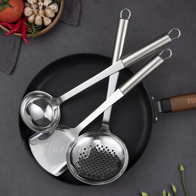 Stianless steel Slotted skimmer soup scoop for kitchen cooking tool