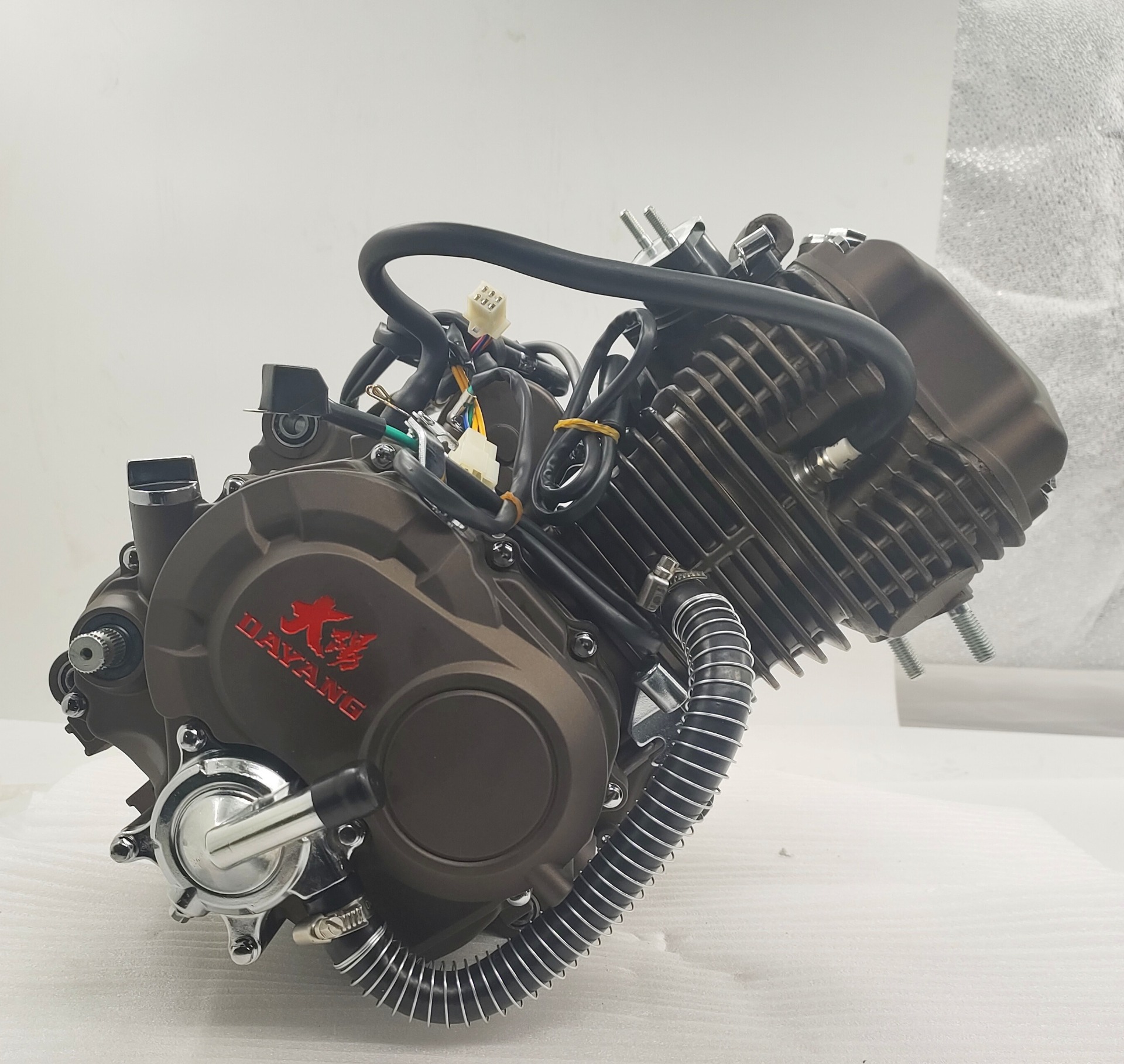 DAYAN 250CC Super Cool Motorcycle with DAYANG Sea CDI and 11.5kW/7000 R/min Max Power