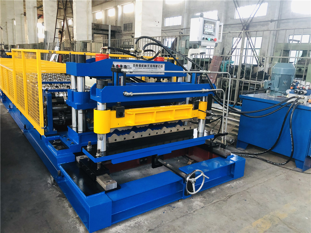 11.5kw PLC Colored Steel Ppgi Glazed Tile Machine