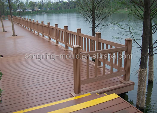 Outdoor Garden Park Yard and Balcony Decking with PVC Wooden WPC Flooring Customized