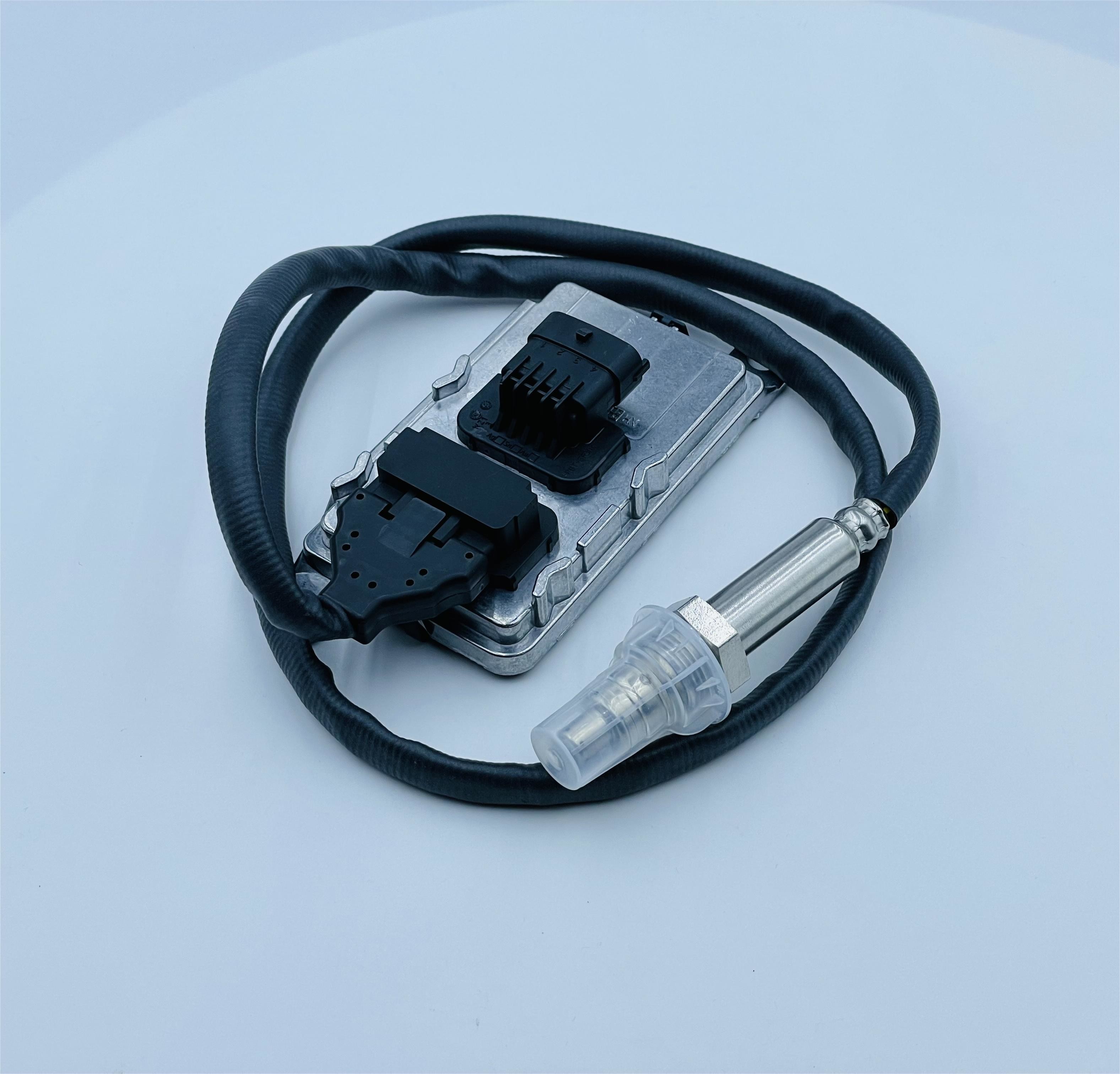Engine NOx Nitrogen Oxide Sensor For Cummins OEM 5WK96756A 5WK96756