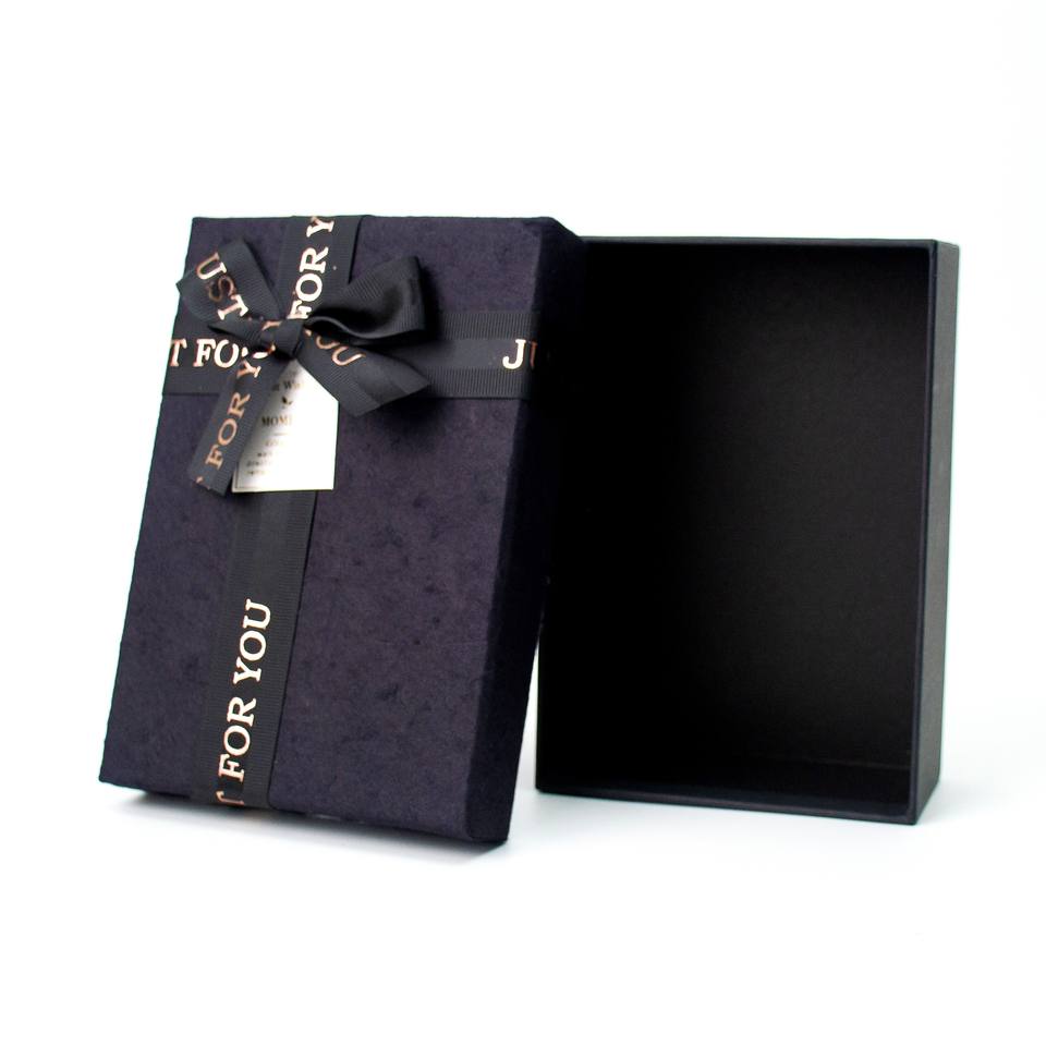 Custom Lipstick Cosmetic Gift Paper Boxes with Bow Ribbon and Glossy Lamination