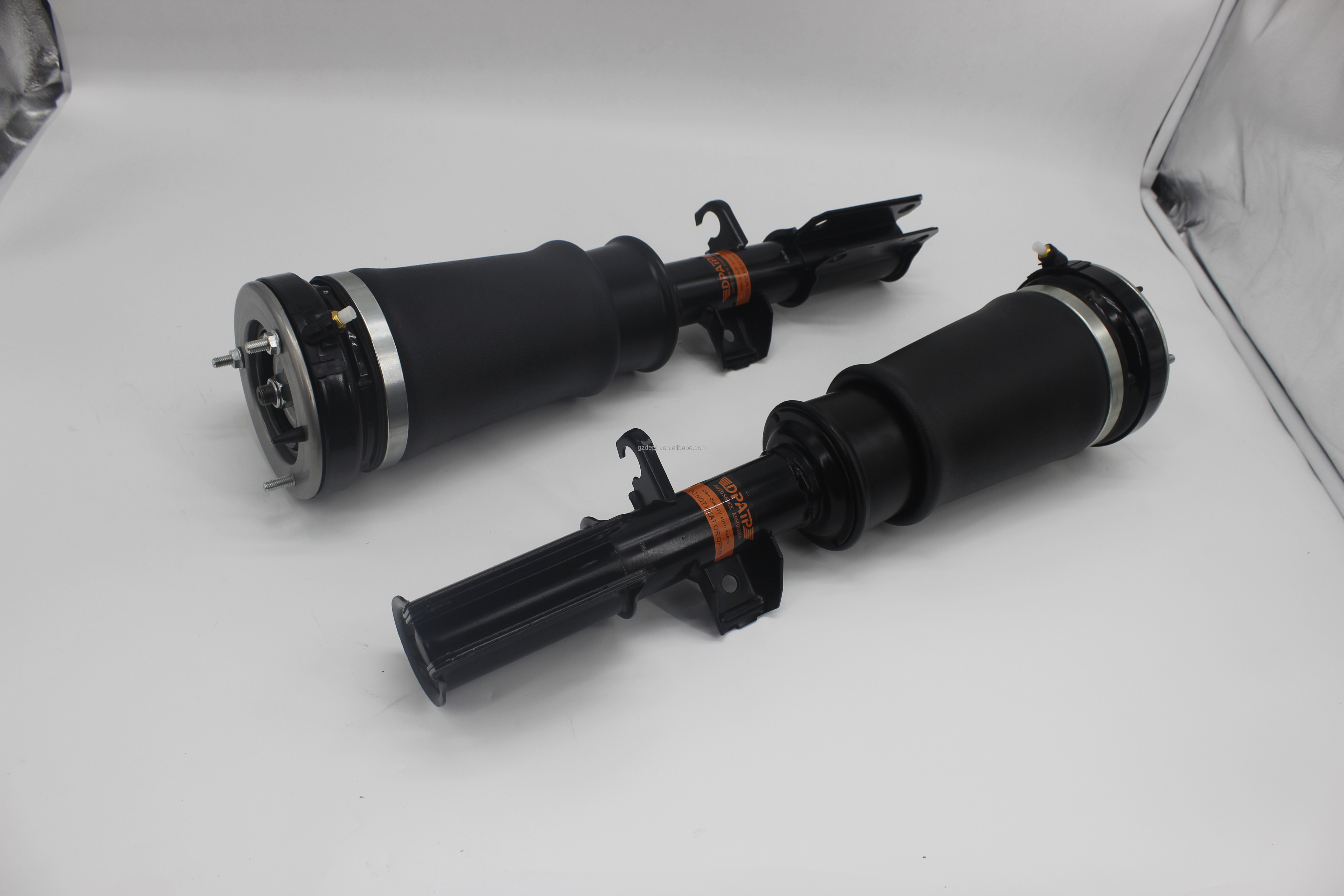 OE NO. RNB000740 Auto Parts Air Suspension Front Left Strut for Range Rover Executive