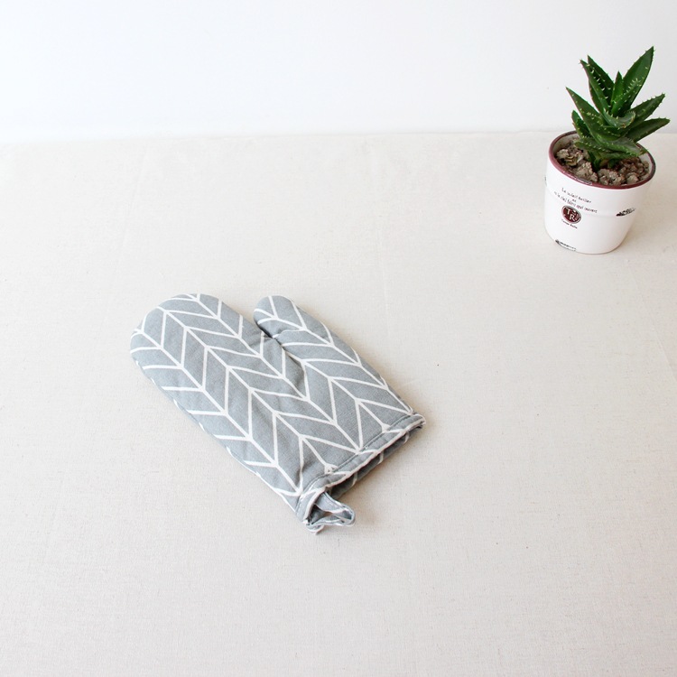 Baking Kitchen Tools And Utensils Oven Mitts Microwave Insulation Mat