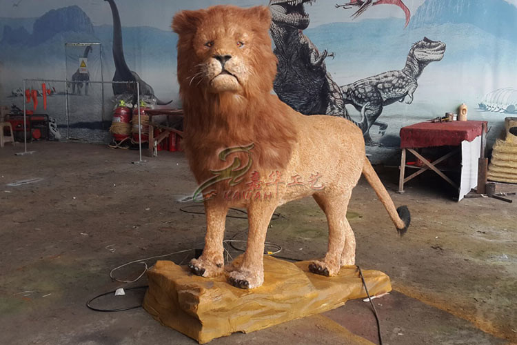 Custom Life Size Animatronic Animals Lion King On Site Installation Available