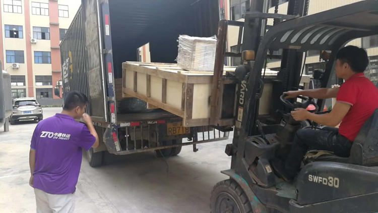 2500*1600mm Cutting Scope Single Layer Cutting Bed CNC Lathe Digital Cutter for Cutting