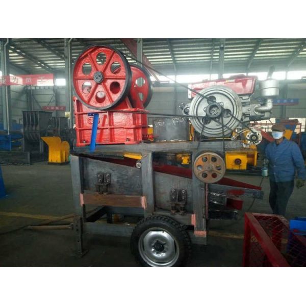 Mobile Diesel Engine Gypsum Stone Jaw Crusher 250*400 400*600 600*900 with AC Motor