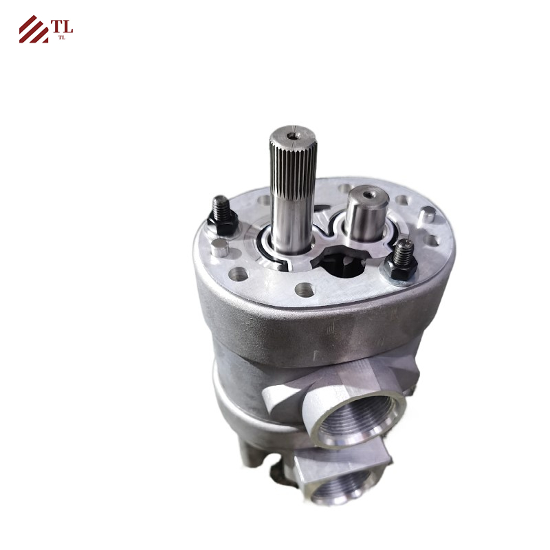 Durable Hydraulic Pump for Kubota L2950 L2250 L2850 L3450 L3250 Series Tractor 31391-76103