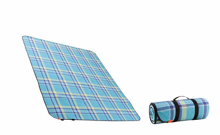 Foldable Waterproof Camping Picnic Blanket With Handle Strap