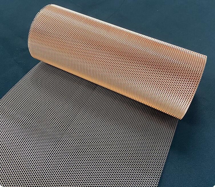 0.3x0.4mm Opening Expanded Metal Mesh Panels Red Copper Wire For Batteries