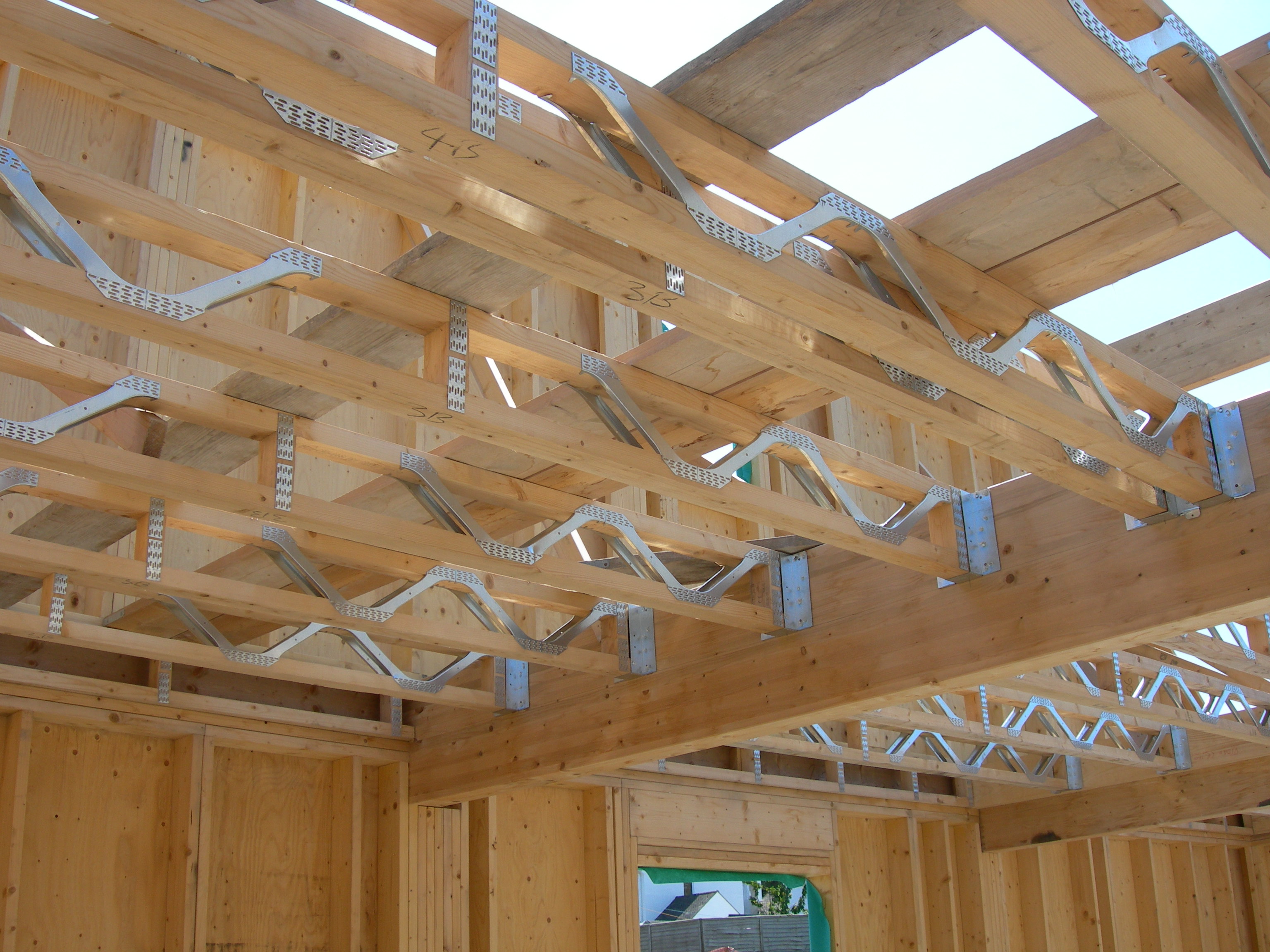 Galvanized Steel Metal Web Joists for Woodworking Construction in Powder Coating