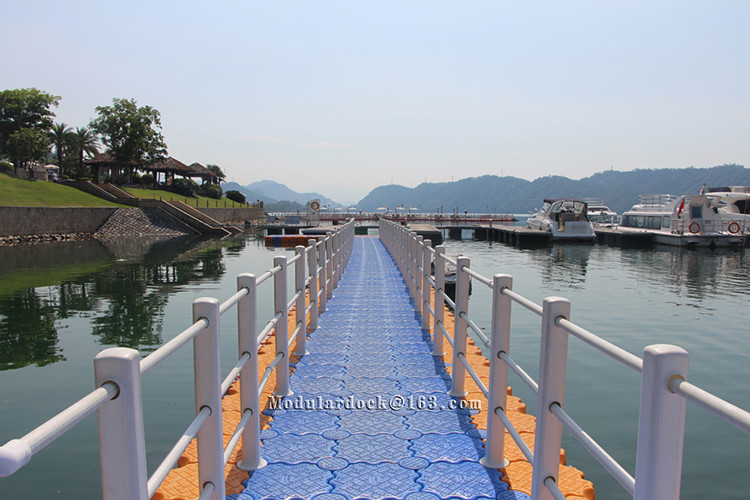 Floating Bridge and Floating Marina Pontoon
