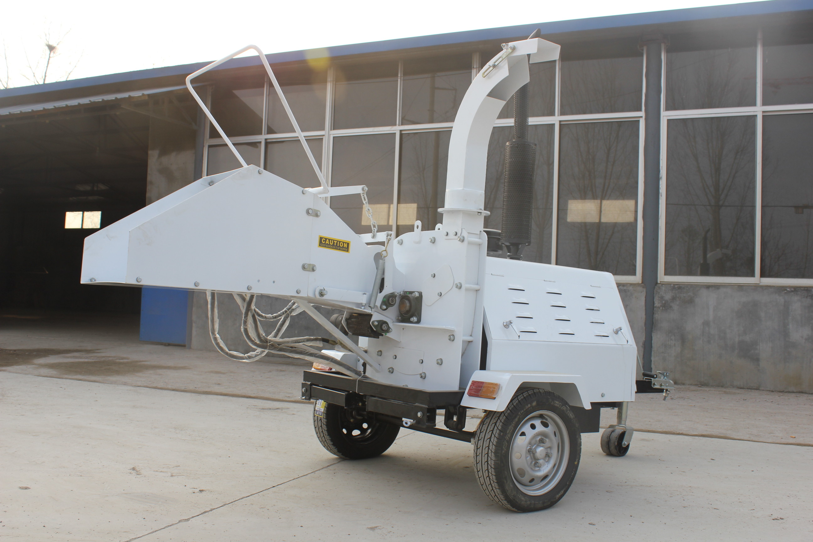 DH40 Diesel Engine Wood Chipper. double hydraulic feeding type, high efficiency