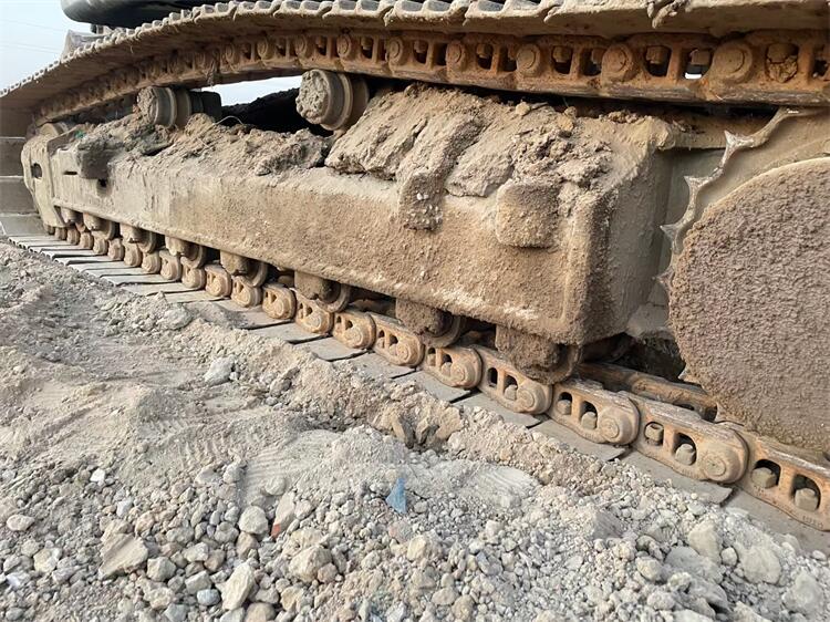 ORIGINAL Hydraulic Cylinder 2017 Year Model Doosan Used DX220 Excavator in Shanghai