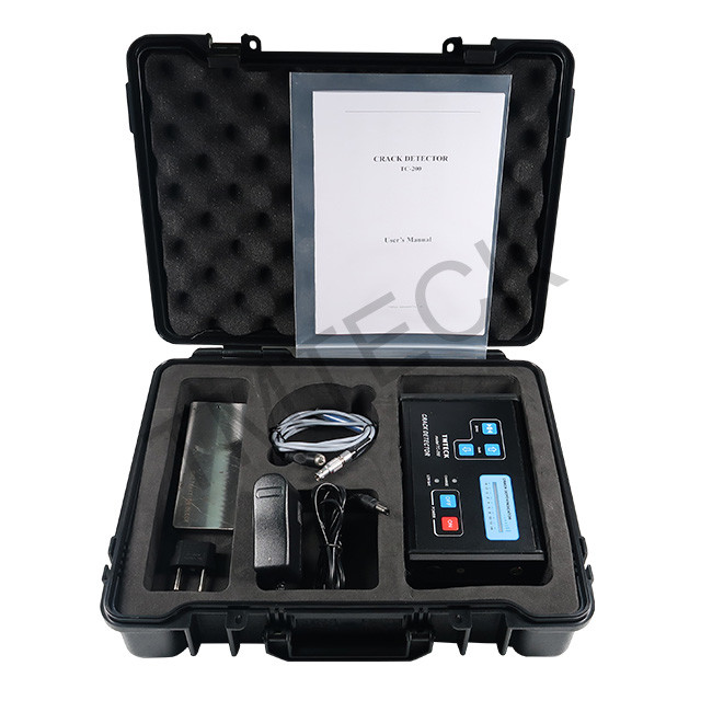 14h Battery Operation 0.6lb IP65 Crack Detector