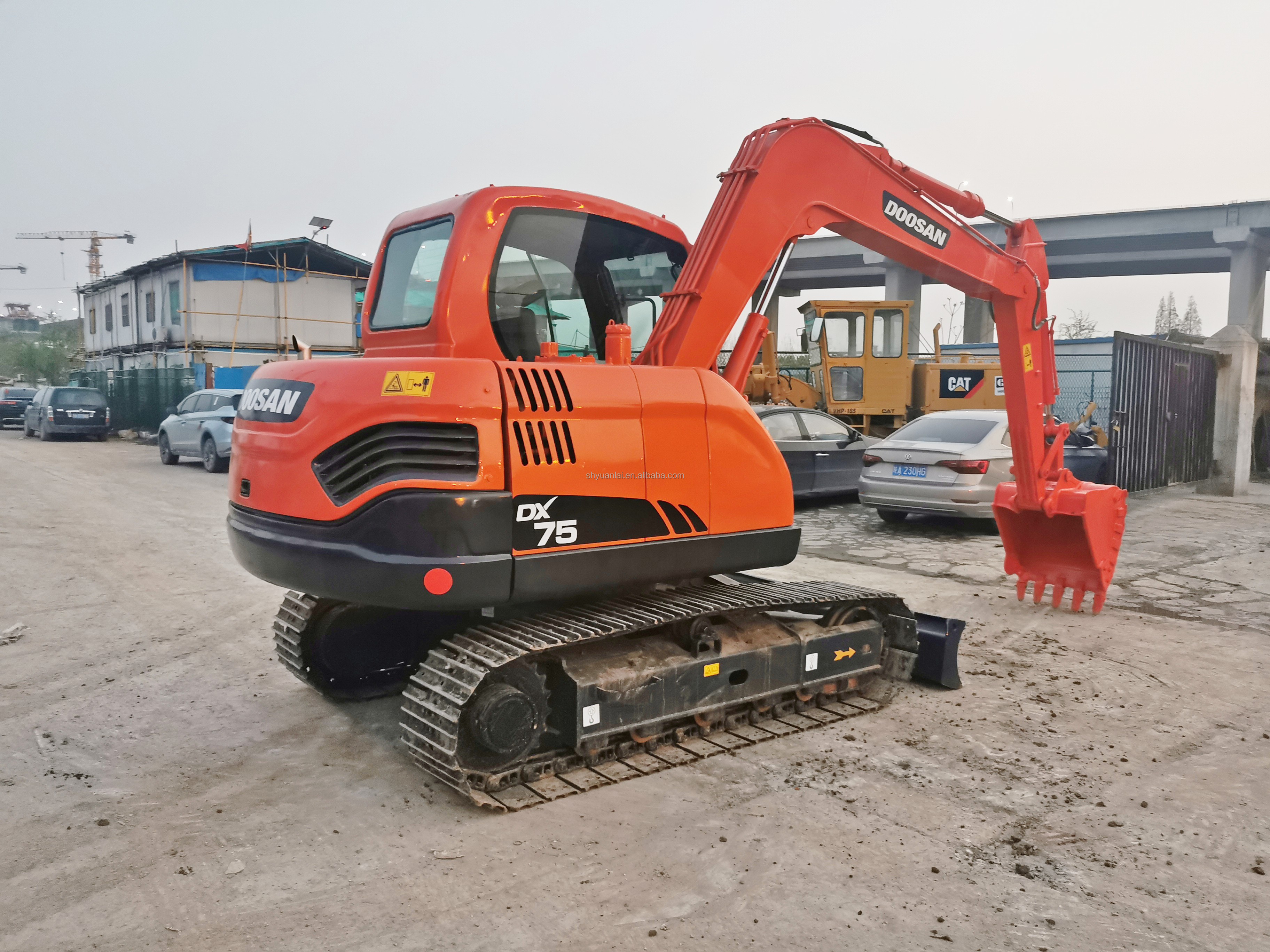 Energy-Saving Second Hand DOOSAN DX75 Excavator with Original Color and YANMAR Engine