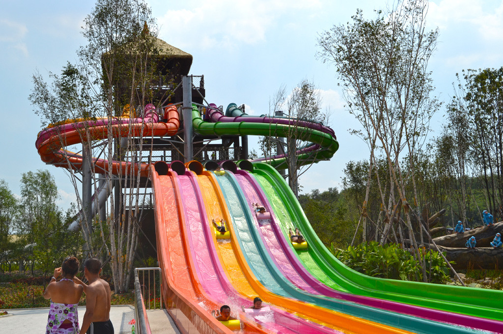 Attractive Butterfly Racing Fiberglass Water Slides Galvanized Carbon Steel Frame For Aqua Park