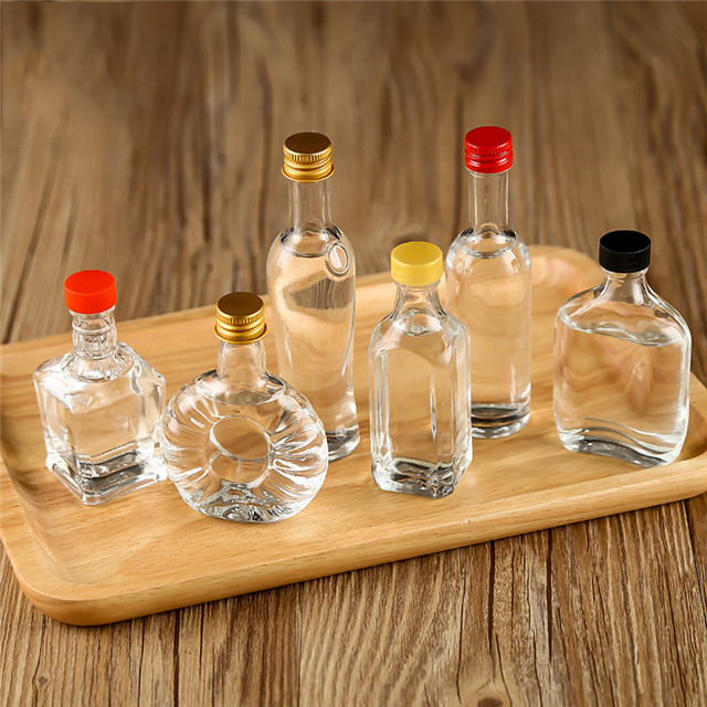 Leak Resistant Crystal Glass Bottles 40ml 50ml Vodka Wine With Aluminium Cap