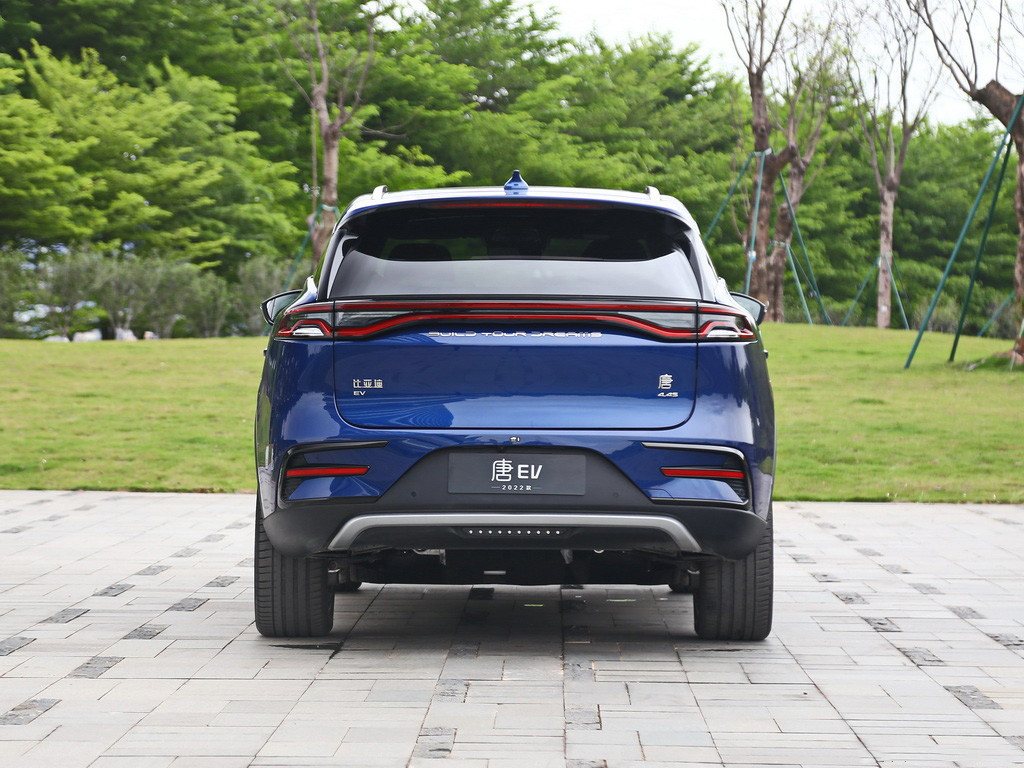 Adult BYD Tang Electric Car Personal Transportation Vehicles 7 Seats 180 Km/h