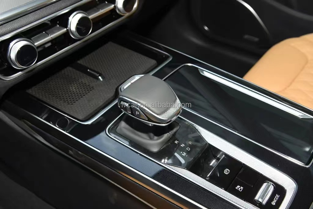2024 HongQi HS5 Left-Hand Drive Four-Wheel Drive Car with LED Headlights and Features