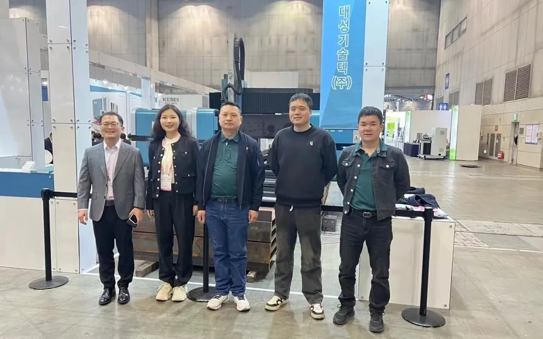Laser Surface Processing Machine with High Speed and High Precision Fiber Cutter