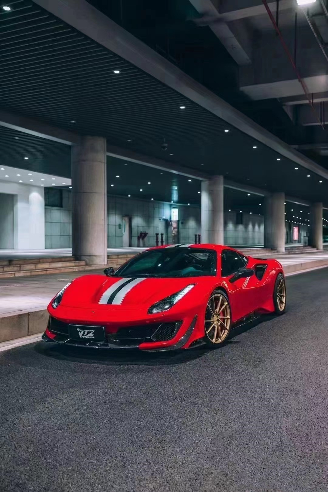 Auto Parts ForFerrari 488 Body Kit 488 Upgraded PistA-style Front and Rear Bumper Bonnet Spoiler Carbon Fiber Body Kit