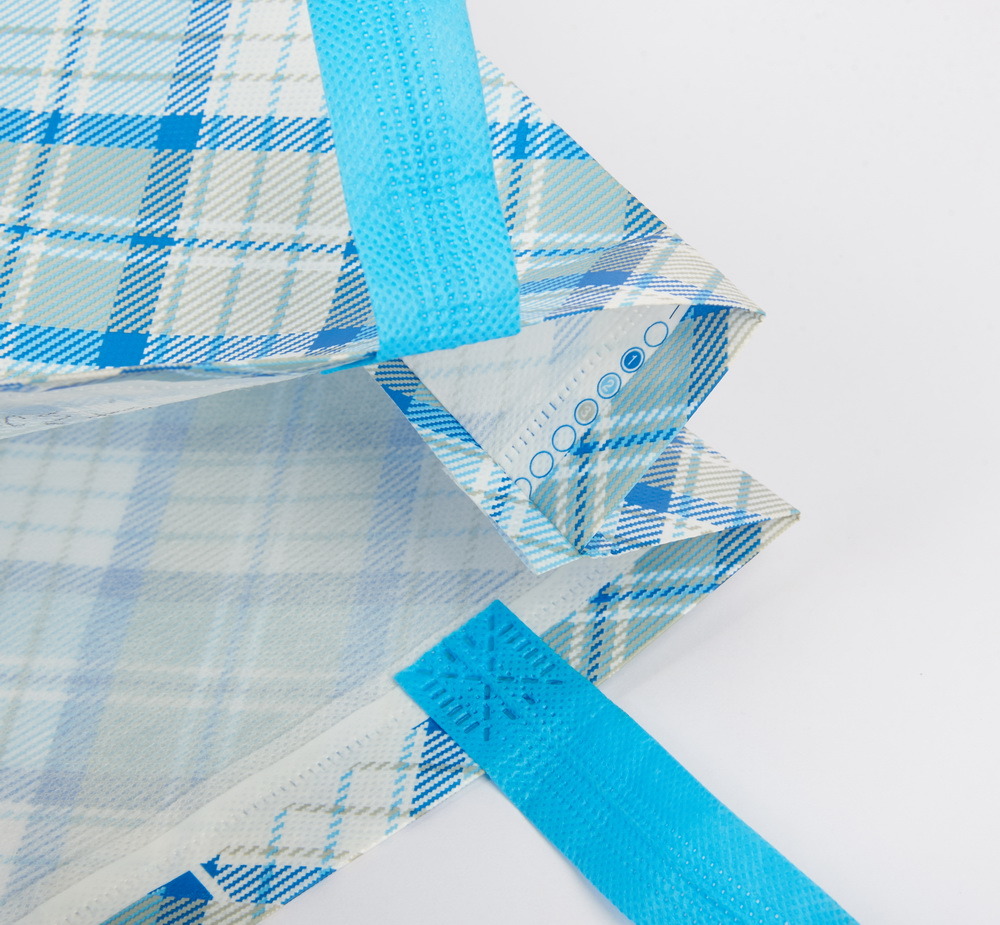 Hot Selling Fashionable Eco Friendly Reusable Non-Woven Shopping Bags