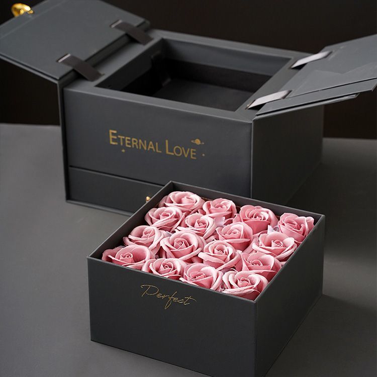 China Manufacturer Wholesale Luxury Heart Shape Flower Box, Cardbaord Paper Packaging Gift Box for Packing Flowers, Free Samples Available