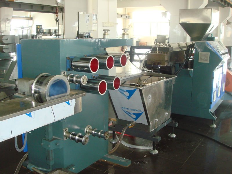 Blue Color Plastic Strap Making Machine Pp Strap Production Line 50-80kg/Hr Capacity