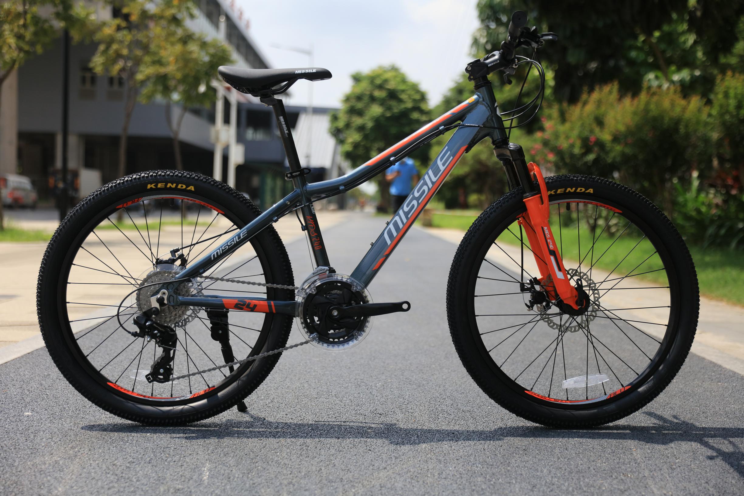 24 Inch 7 Speeds Aluminum Alloy Rim Suspension Children Cycle For Comfortable Ride