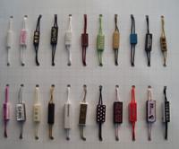 custom wholesale garment plastic hang tag manufacturer with emboss black logo