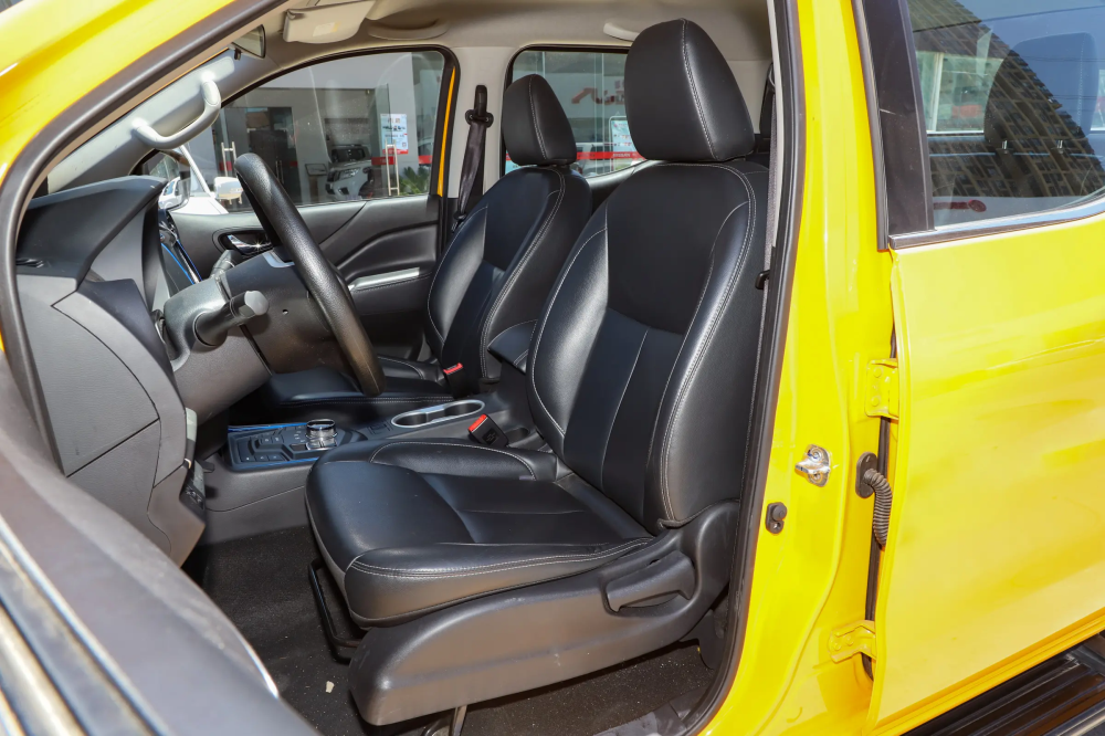 Dongfeng Rich 6 High Speed and Long Range 4WD Electric Pickup Truck for 5 Passengers