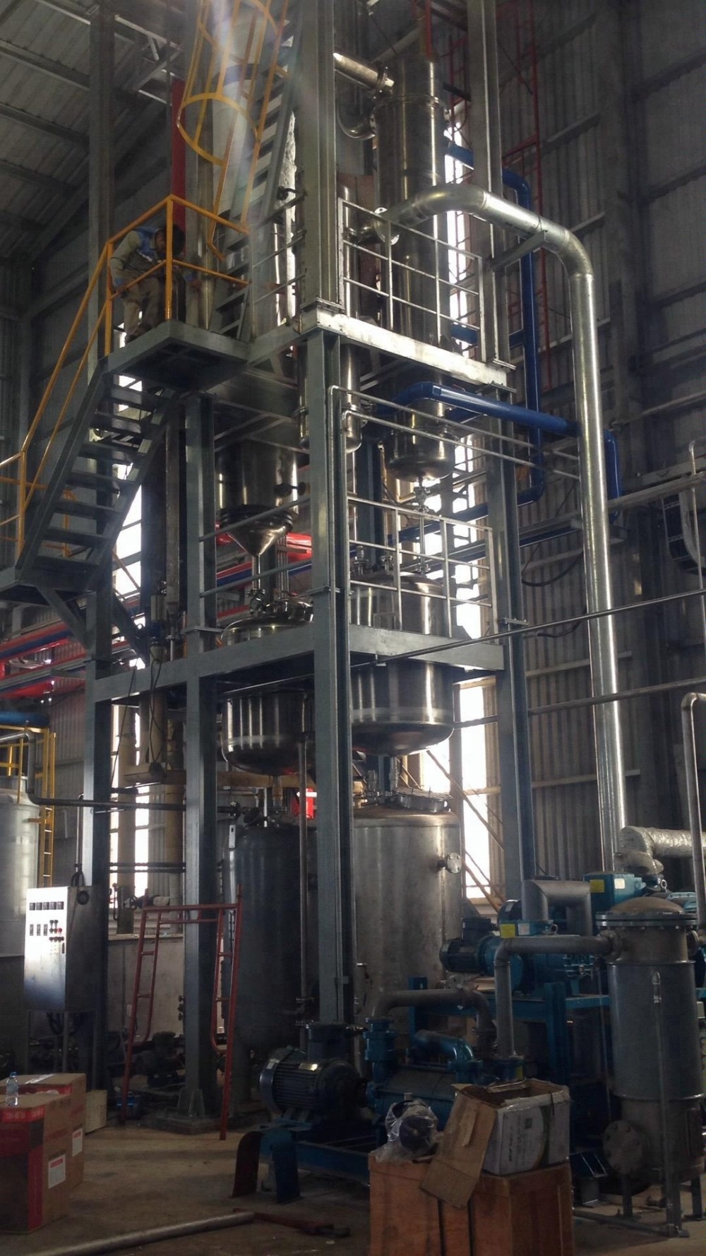 Thin Film Rotary Agitator Scraper Type Evaporator 1-10m2 Atfd Evaporator For Oil