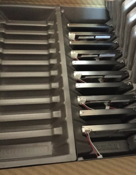 G173HW01 V0 17.0 AUO WLED , 50K hours ,WLED Backlight，Life ≥ 50K hours，With LED Drive