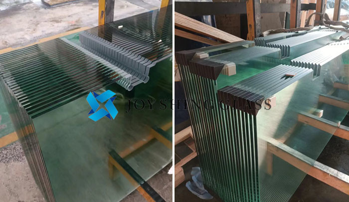 Green Toughened Glass Shower Door, cutsomized as required.