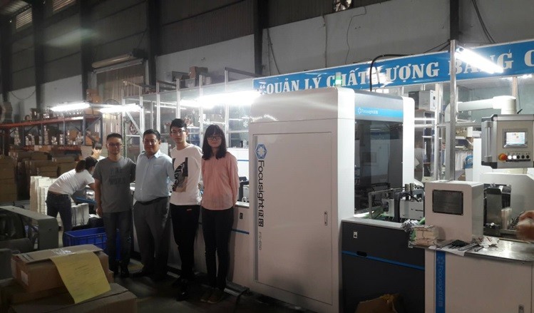 4.5 Tons Surface Detection Equipment For Printed Luxury Facial Kit Packaging Box