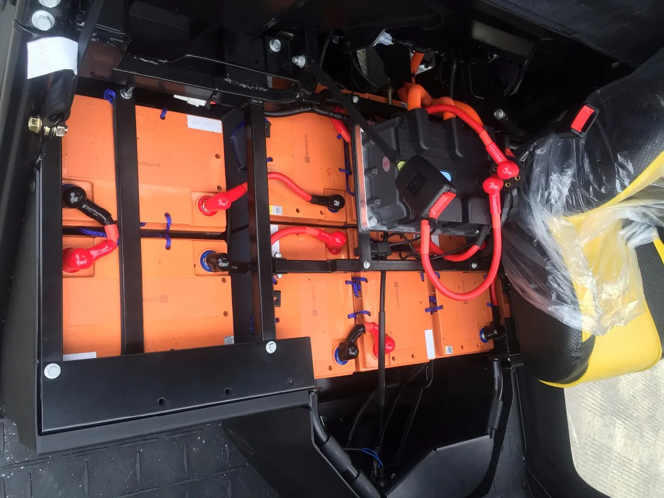 5KW/8KW 4WD ELECTRIC UTV 4 SEATS 4X4 RECREATIONAL UTILITY VEHICLE FOR SALE