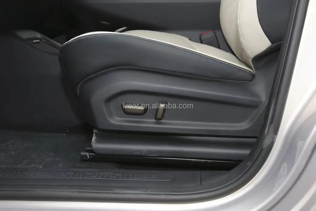 Left-Hand Steering Wuling Baojun Popular and Affordable Five Door Five Seat Hatchback