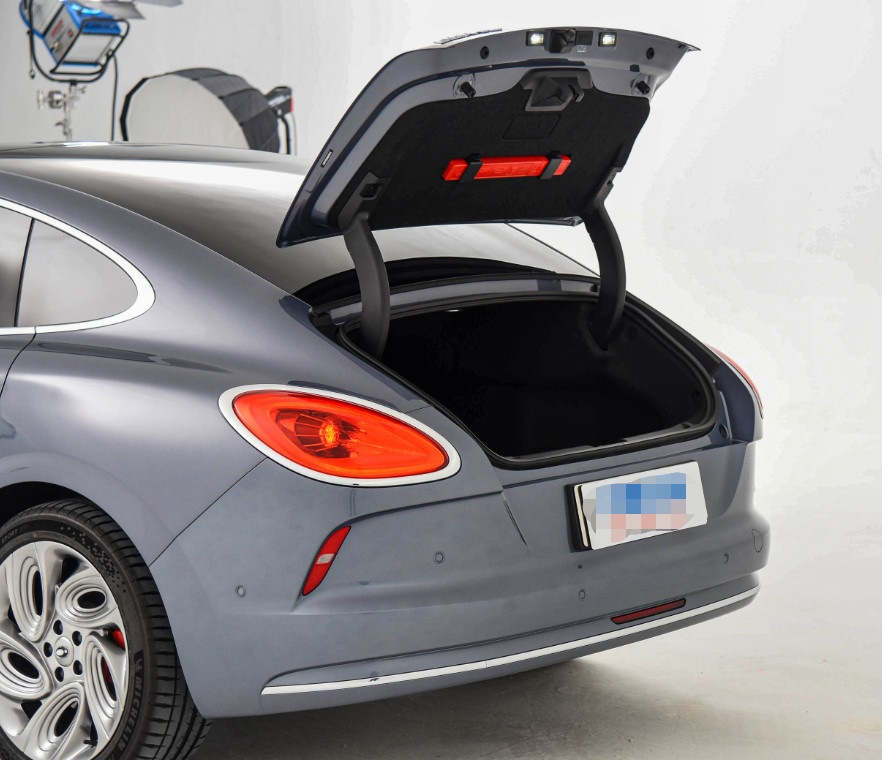 ORA Lightningmao 2022 600km Four Wheel Drive High Performance Electric Sedan