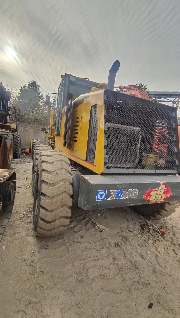 XCMG 180 Grader From China Normal Use Good Quality And Affordable Price