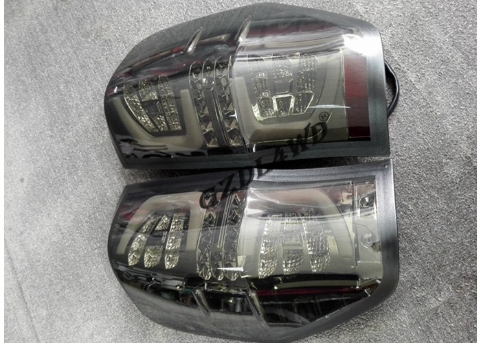 Aftermarket 4x4 Driving Lights / LED Tail Lights Smoke Black For Ranger Wildtrak 2012-2016