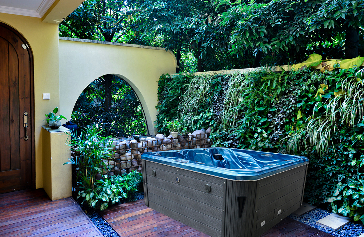 Luxury High End Massage Whirlpool Hot Tub 124 Jets For Jacuzzi