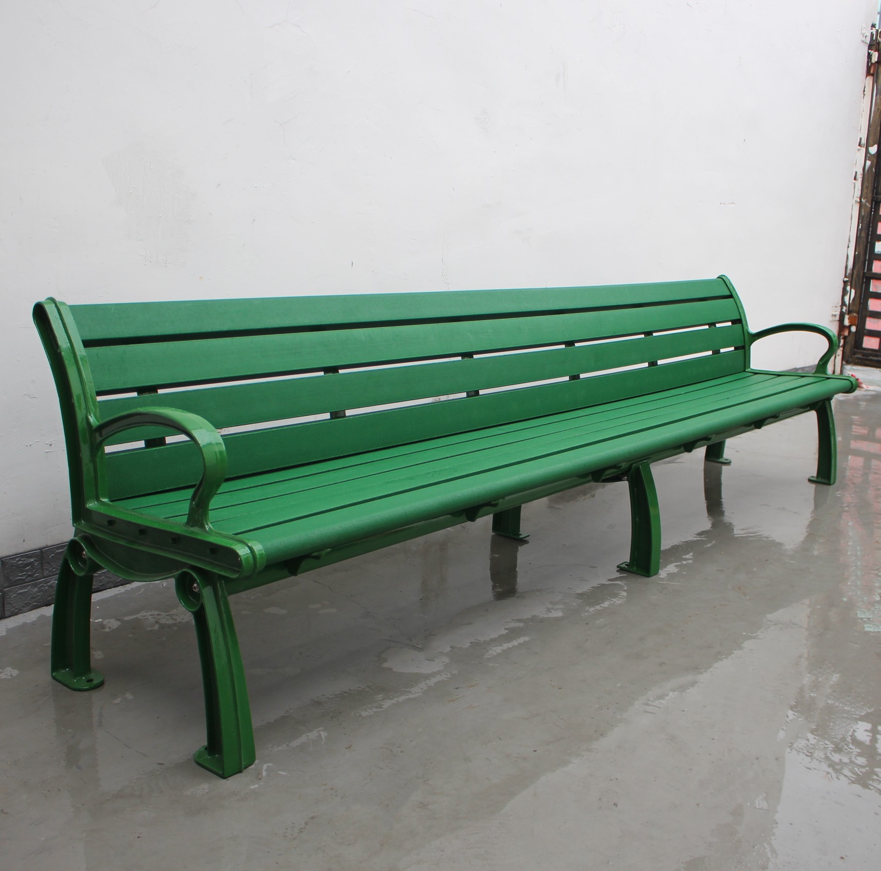 Waterproof Plastic Wooden Bench , Anti Rust Durable Wooden Garden Bench Seat