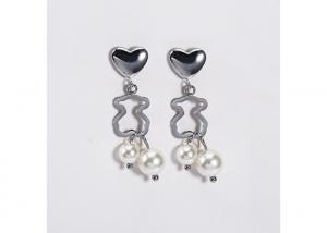 China Attractive Stainless Steel Heart Earrings Minimalist Style For Anniversary on sale