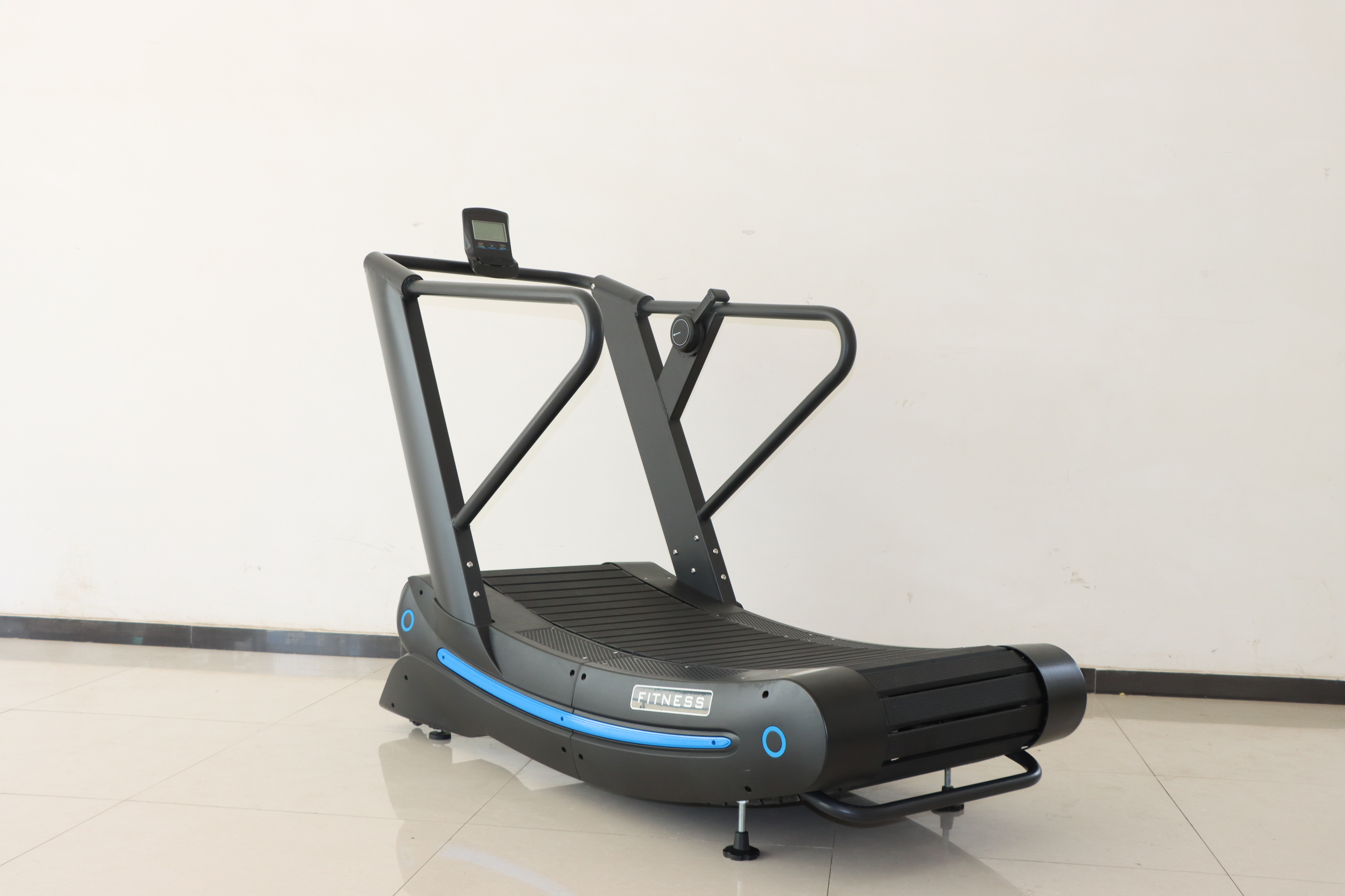 Incline Running Assault Runner Treadmill Equipment 350 Lb Capacity 20 Inch